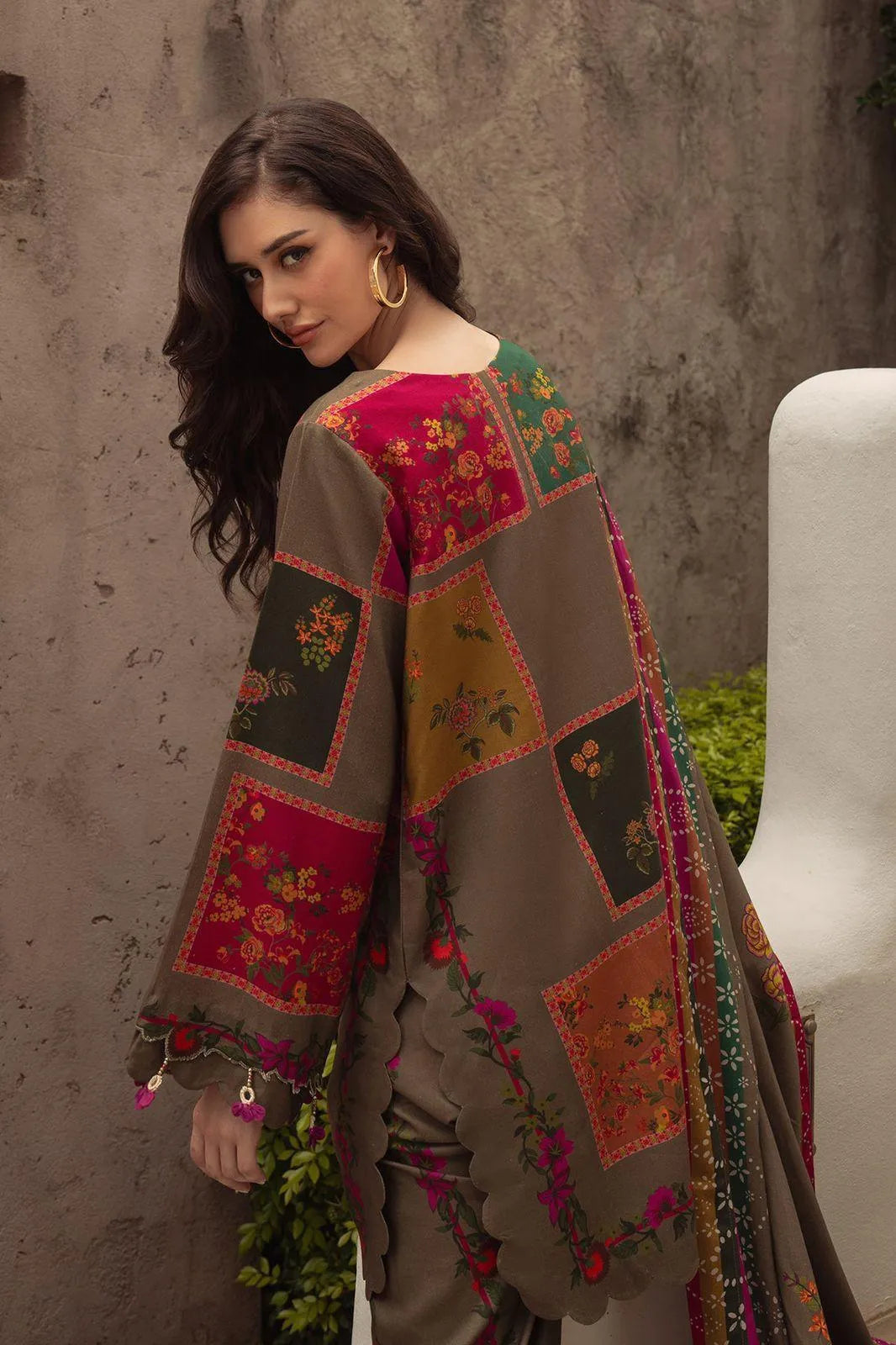 Brown digital print lawn 3 piece suit with chiffon dupatta elegant summer outfit for women soft breathable fabric