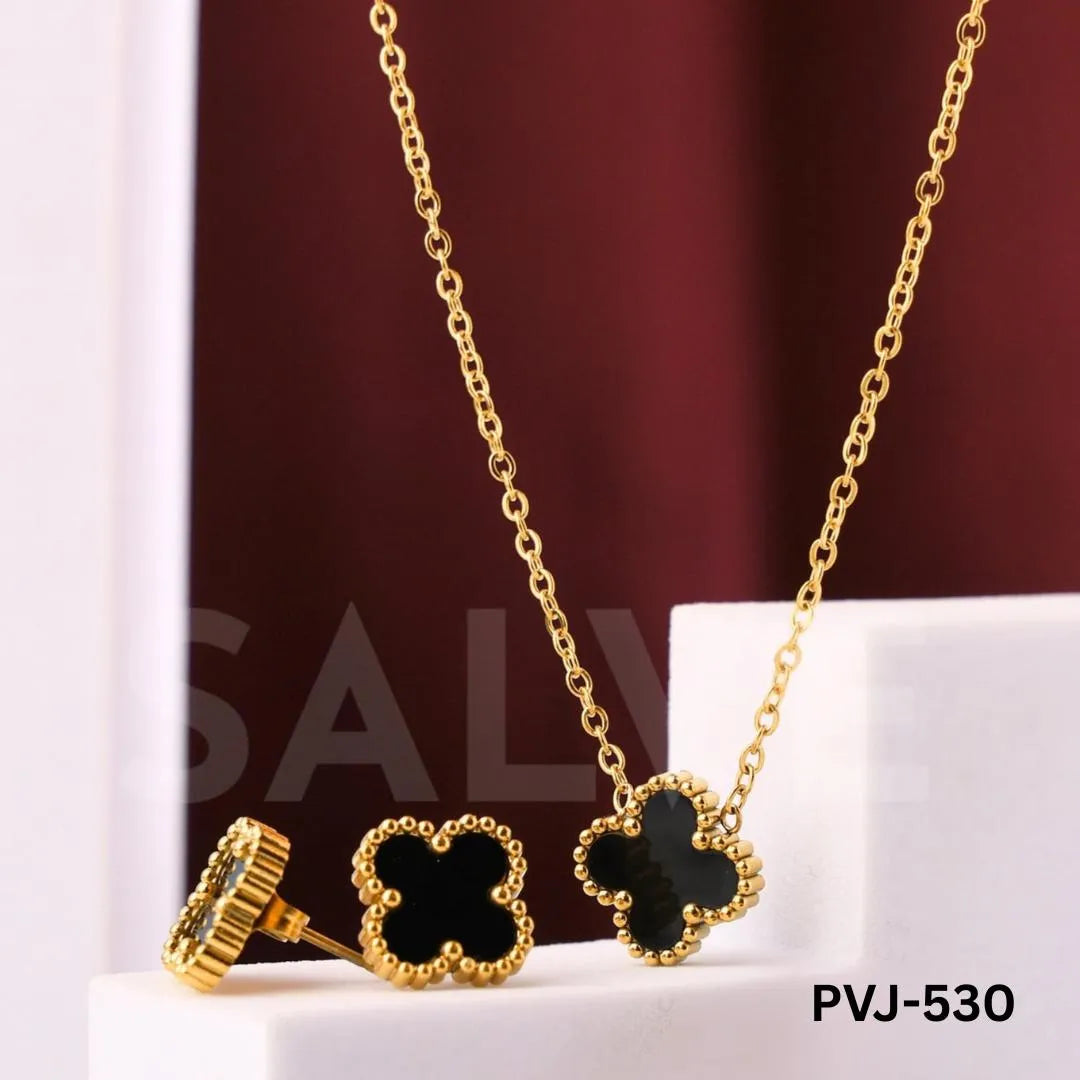 Black clover jewellery set necklace and earrings for women