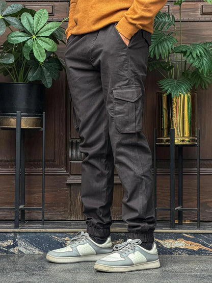 Men black cotton plain cargo pants regular fit for casual wear travel and daily use in Pakistan with comfortable style