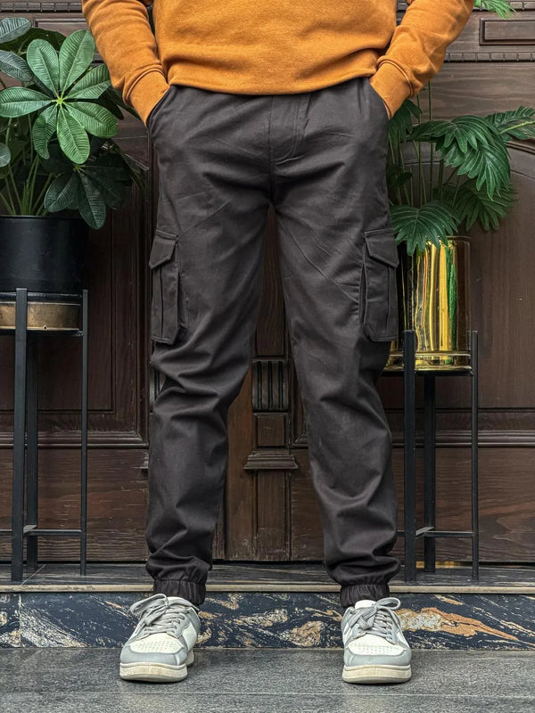 Men black cotton plain cargo pants regular fit for casual wear travel and daily use in Pakistan with comfortable style