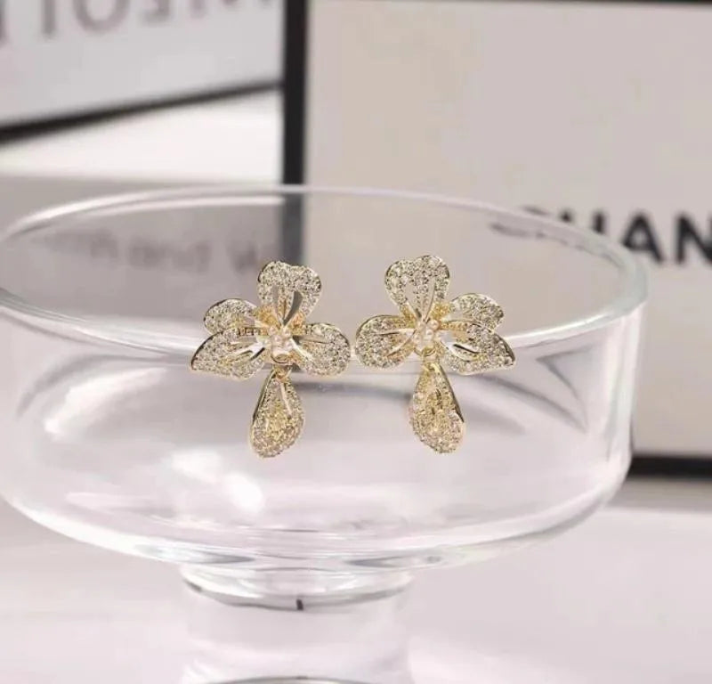 Gold plated floral crystal earrings women elegant fashion jewelry Pakistan Swift Mart