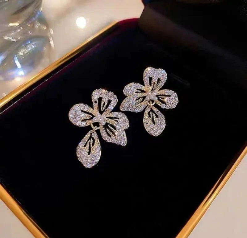 Gold plated floral crystal earrings women elegant fashion jewelry Pakistan Swift Mart