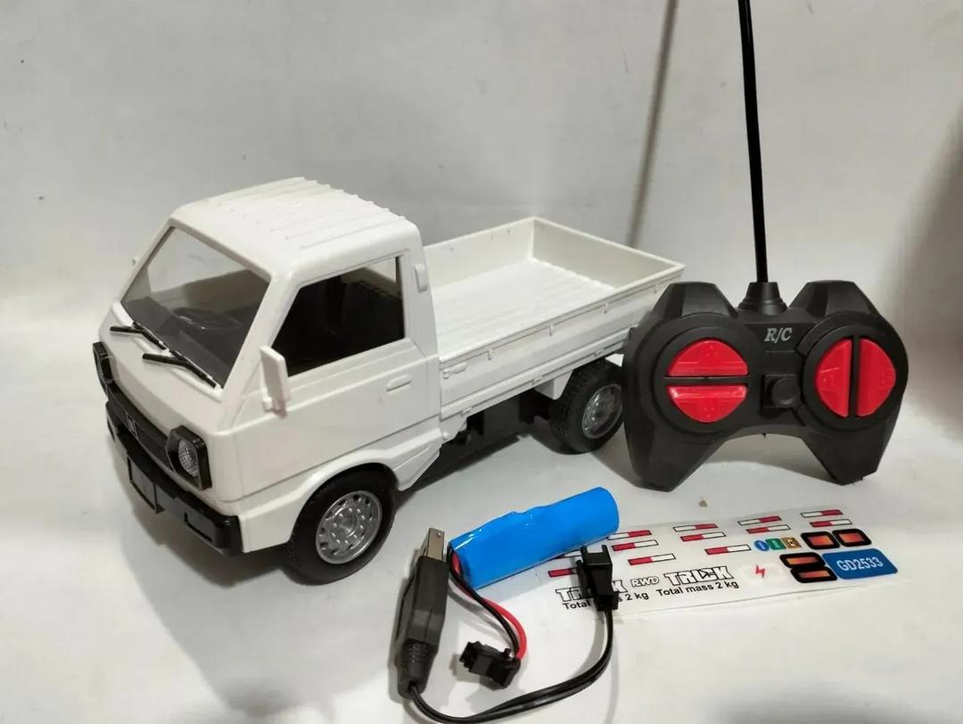 Remote control truck toy for kids multicolor 4 channel RC car durable plastic climbing and racing toy for boys