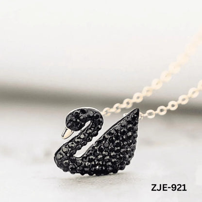 Stylish swan shape crystal necklace for Pakistani women fashion