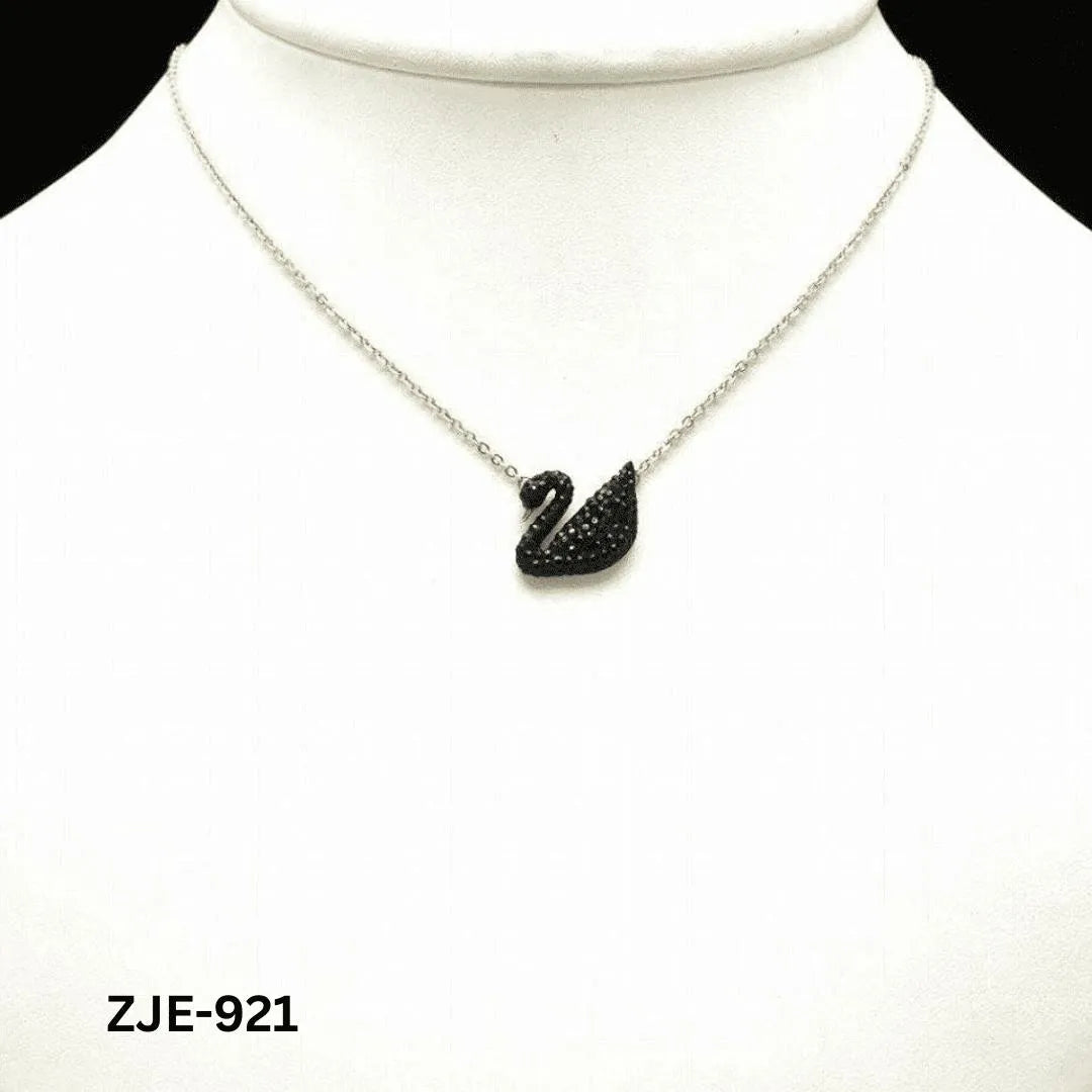 Stylish swan shape crystal necklace for Pakistani women fashion