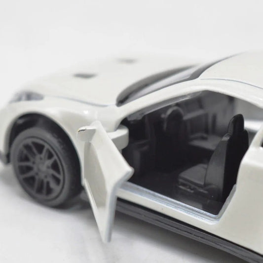 Diecast metal toy car for kids with pull back feature and open doors realistic white sports car toy for boys